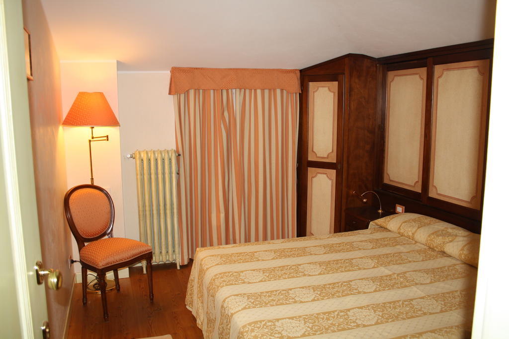 Il Camino Bed & Breakfast Tignale Rom bilde